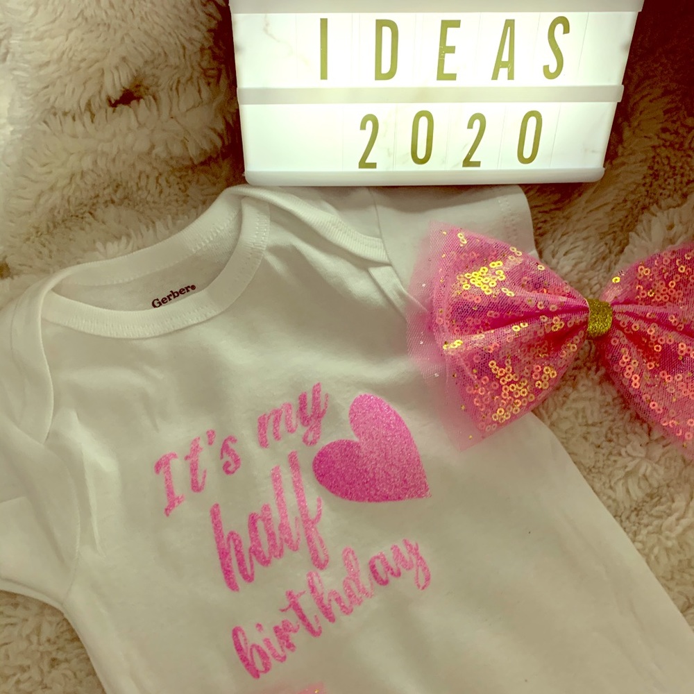 Customizable baby onesies